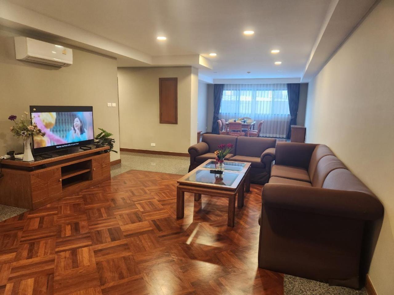 Ferienwohnung United Tower Thonglor By Aspira Bangkok Exterior foto